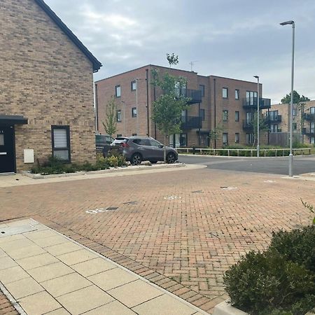 Apartmán Rendezvous Romford Exteriér fotografie