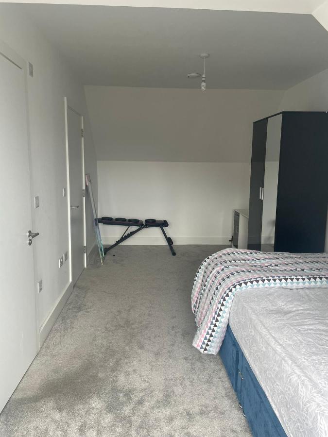 Apartmán Rendezvous Romford Exteriér fotografie